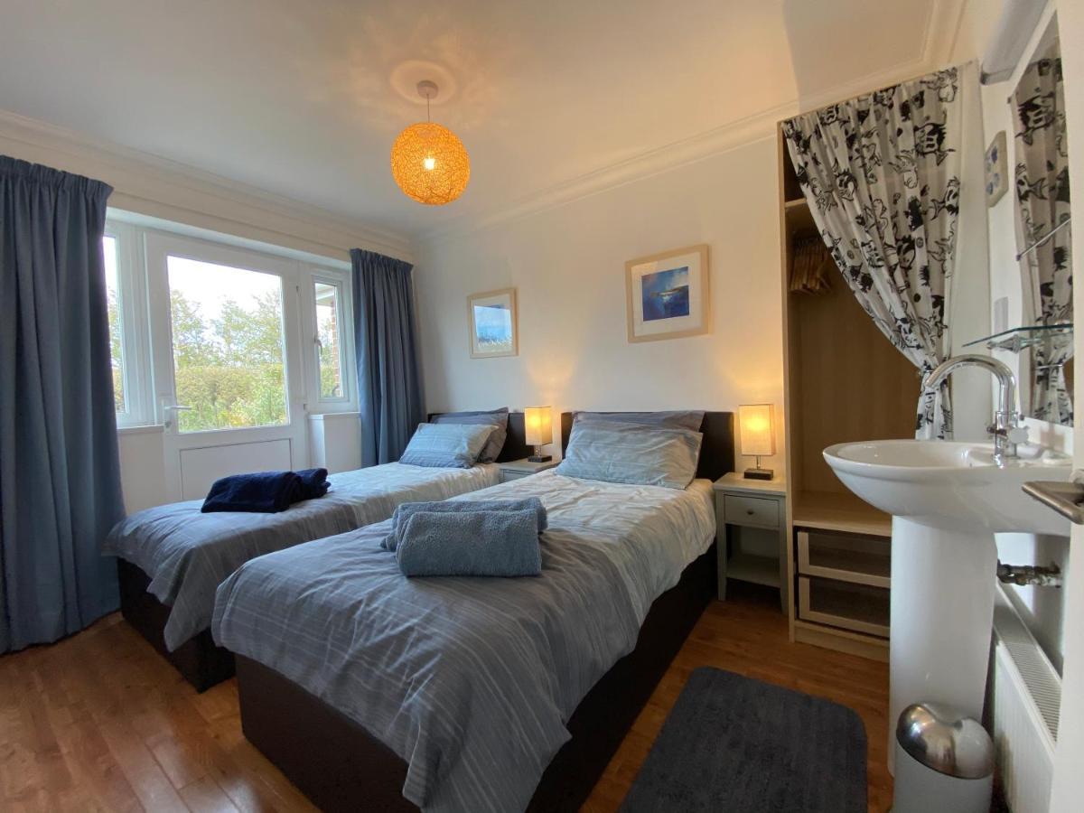 Bayview Self-Catering Coastal Bungalow In Rural West Wight Freshwater Esterno foto