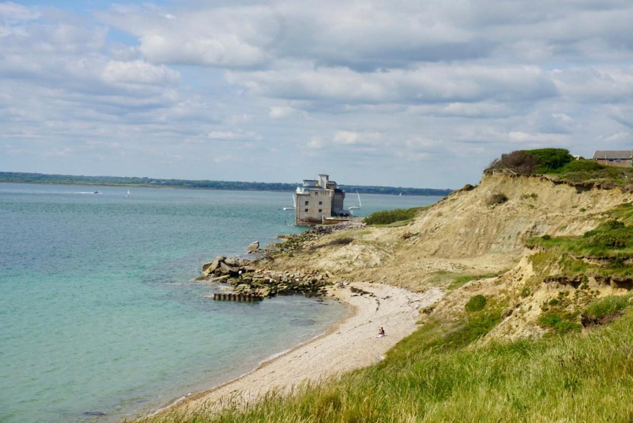 Bayview Self-Catering Coastal Bungalow In Rural West Wight Freshwater Esterno foto