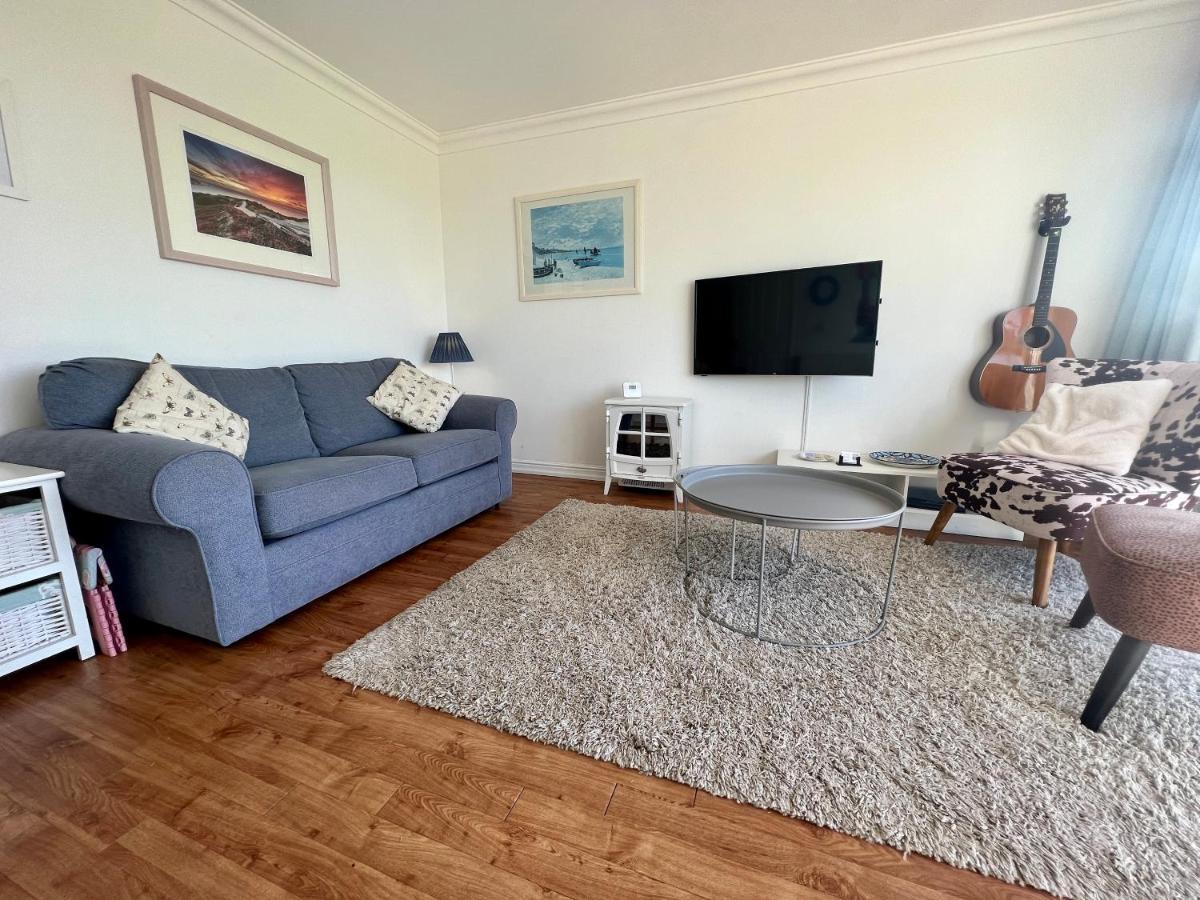 Bayview Self-Catering Coastal Bungalow In Rural West Wight Freshwater Esterno foto